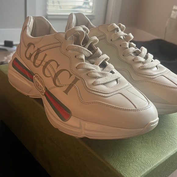 Gucci Rython Sneaker - Picture 2 of 6